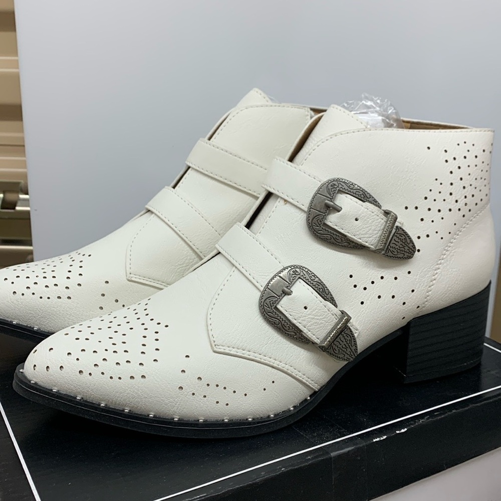 Qupid White Studded Buckle Boots